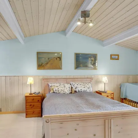 Сasa de vacaciones 3 Bedroom Lovely In Store Fuglede